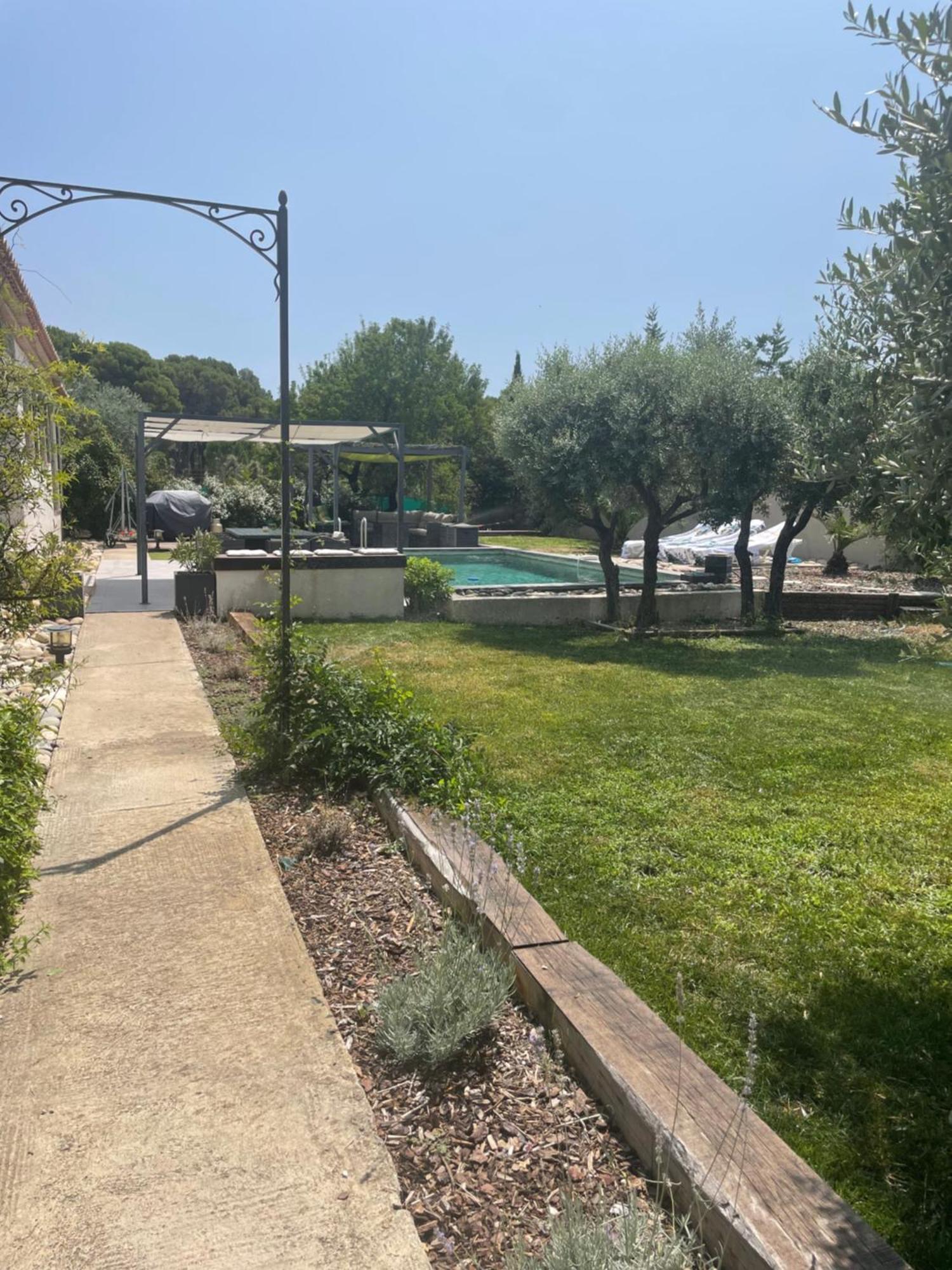 Villa Le Luberon Mérindol Exterior photo
